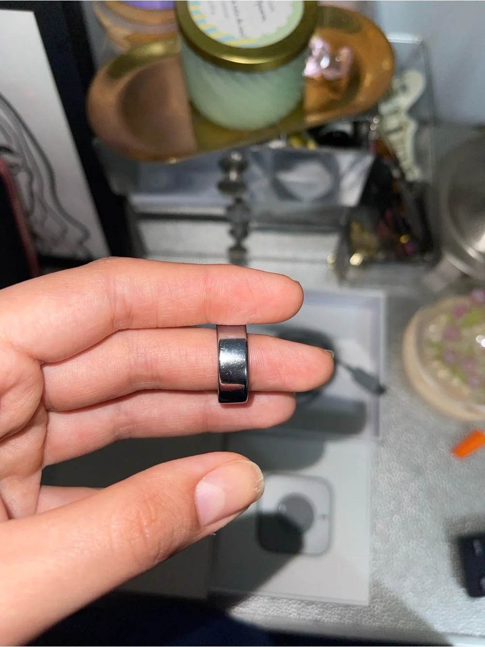 Oura Ring 4 / Charger USB-C Cable in silver/Gray